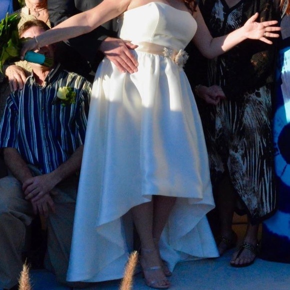 Wedding Dress - Picture 4 of 4